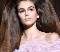 Os 17 anos de Kaia Gerber