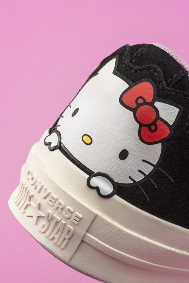 Hello Kitty x Converse All Star