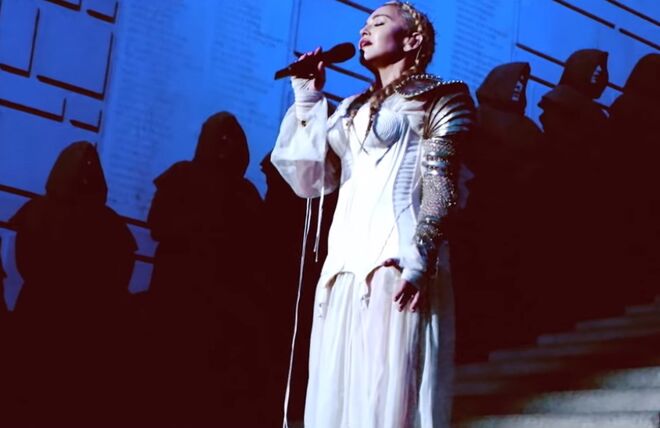 Madonna atua no Met Gala, 2018