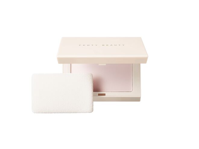 Invisimatte Blotting Powder, €31,95, Fenty Beauty, na Sephora