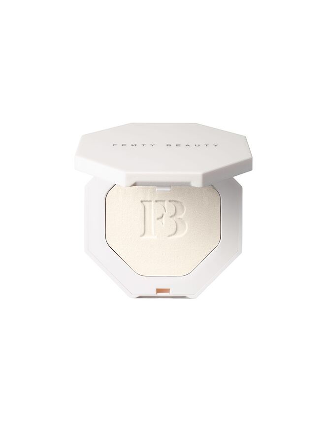 Killawatt Freestyle Highlighter no tom Metal Moon, €33,95, Fenty Beauty, na Sephora