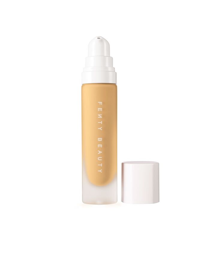 Pro Filt’r Soft Matte Longwear Foundation no tom 140, €33,95, Fenty Beauty, na Sephora