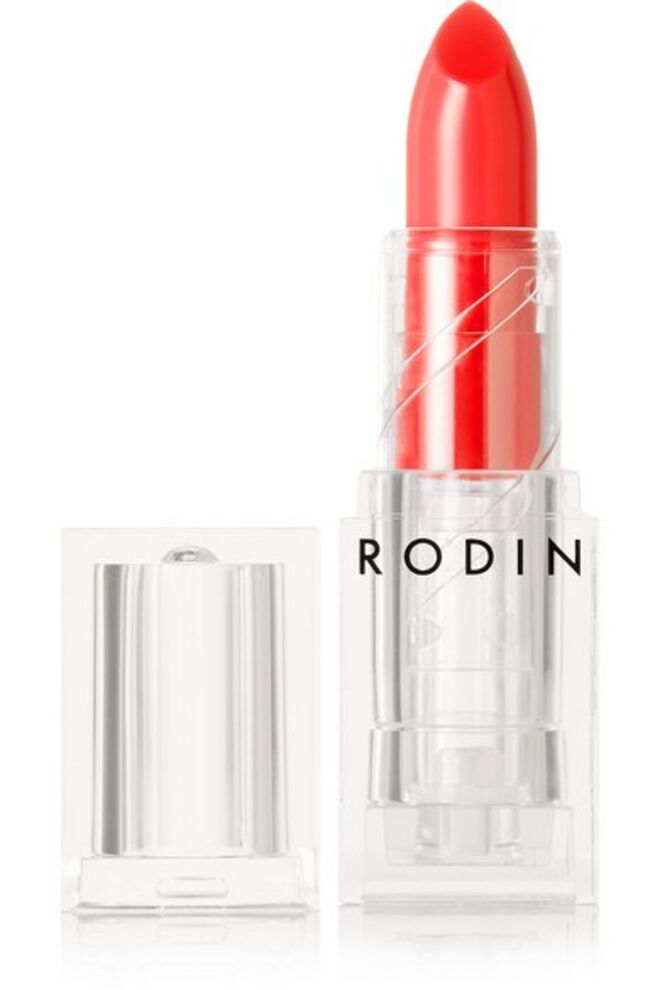 Lip Wardrobe no tom Tough Tomato, €34, RODIN, em www.net-a-porter.com