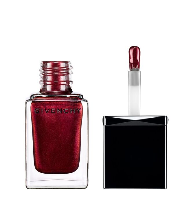 Midnight Skies Le Vernis Sparkling, €24,55, Givenchy