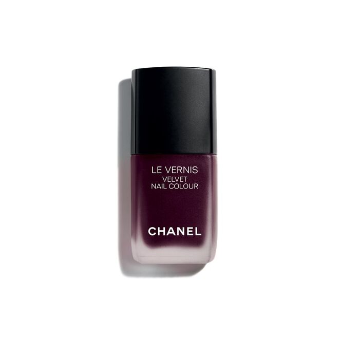 Le Vernis Longue Tenue no tom 638 Profondeur, €26, Chanel
