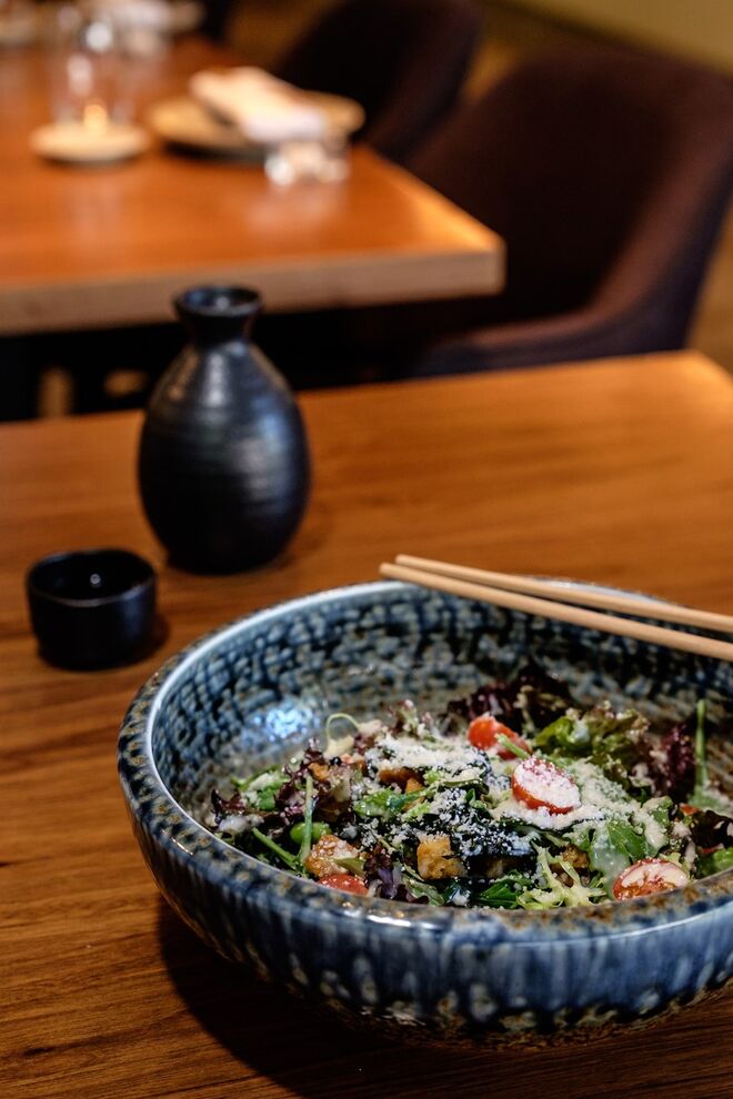 Provar o novo menu de degustação do Avenida SushiCafé | Nippon Ceaser Salad