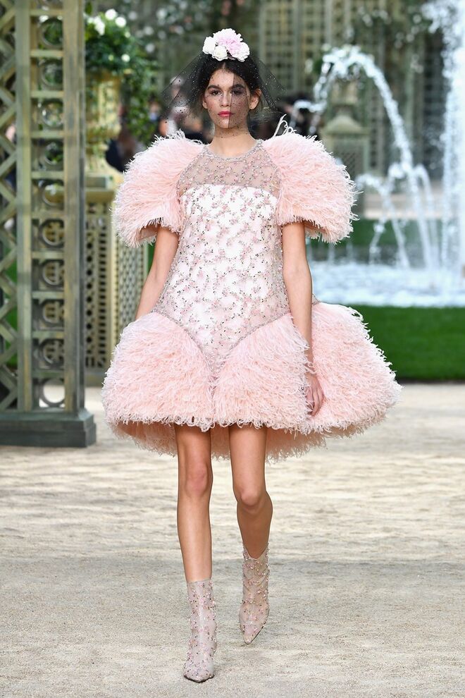 Kaia no desfile da Chanel na Semana de Moda de Paris primavera-verão 2018