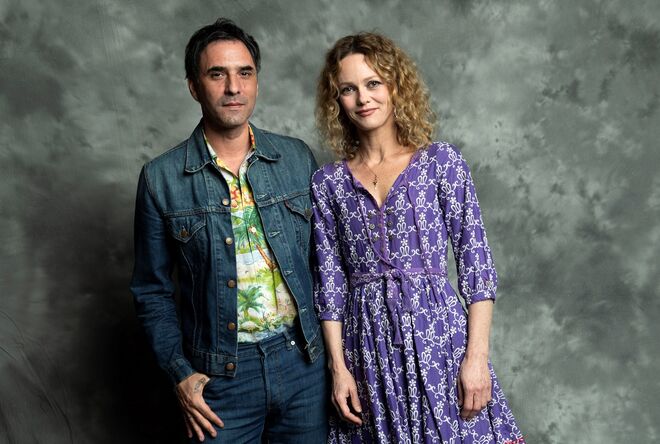 O diretor Samuel Benchetrit  e Vanessa Paradis