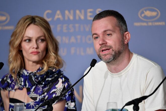 Vanessa e Yann Gonzalez na conferência de imprensa do filme Un Couteau Dans Le Coeur, no 71.º Festival de Cannes 