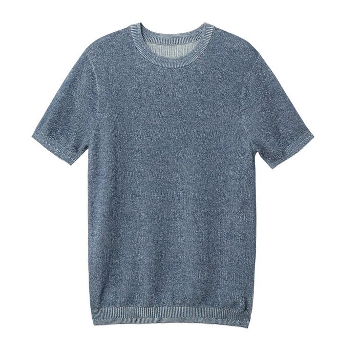 T-shirt, €19,99, Mango