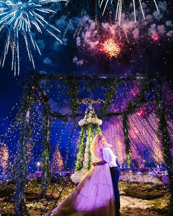 Fogos de artifício para os recém-casados