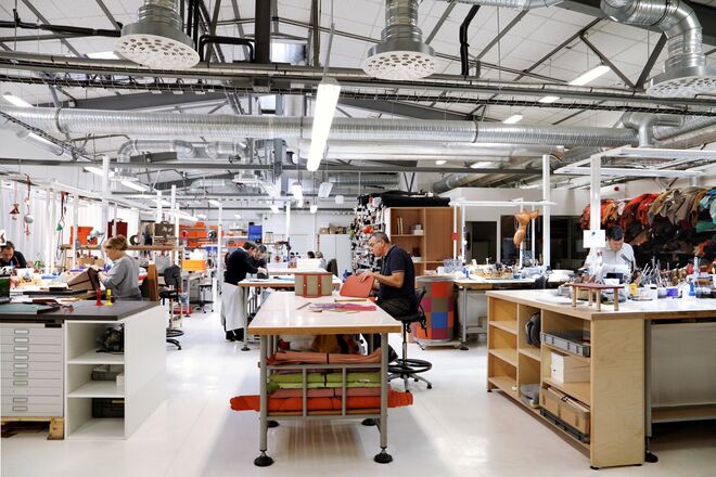 O interior do atelier Petit h, em Paris.