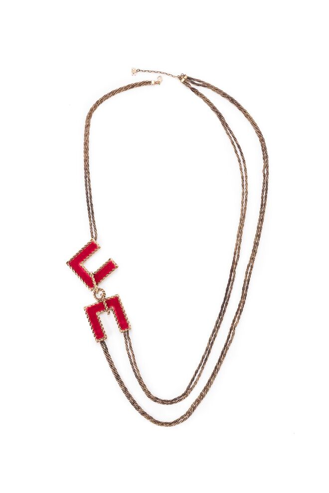 Colar, €353, Elisabetta Franchi