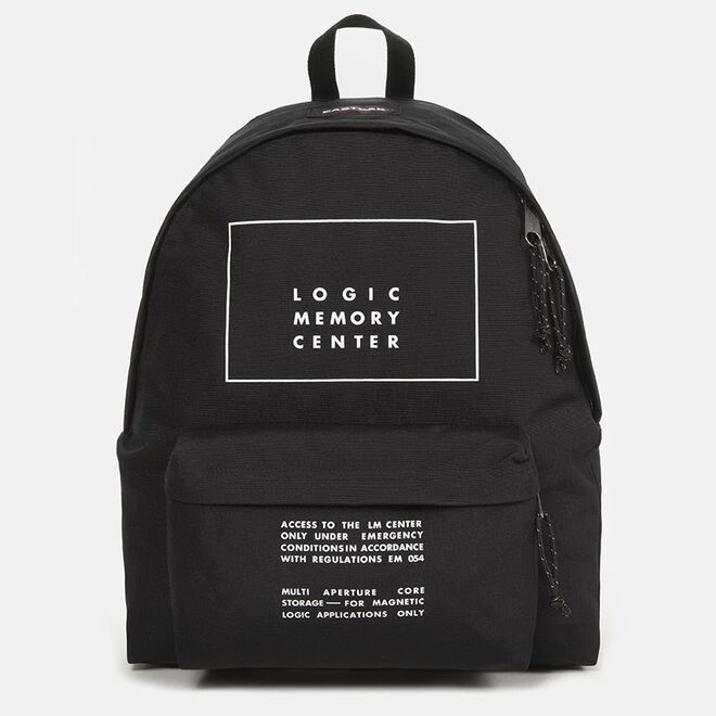 Eastpack x Undercover Mochila Padded Pak’r, €190, Eastpack 