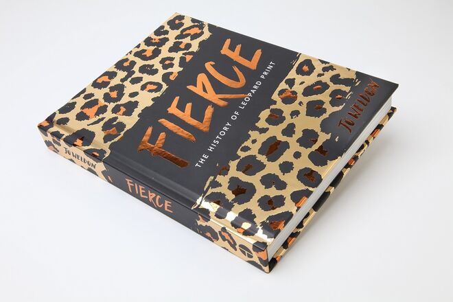 Livro Fierce: The History of Leopard Print, de Jo Weldon, €21 (preço aproximado), Harper Collins 