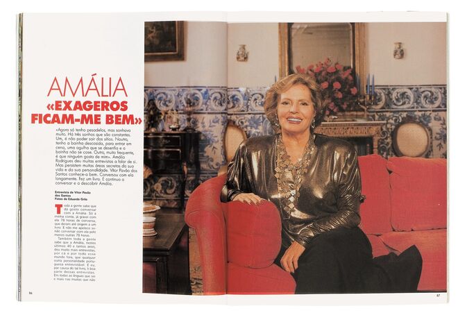 Amália Rodrigues: entrevista de fundo à eterna fadista portuguesa. Em 1989. Por Vítor Pavão dos Santos. Fotografia: Eduardo Grilo.