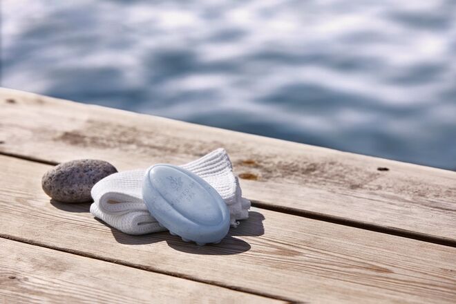 Swedish Spa Sabonete Esfoliante, 100 g, €6, Oriflame
