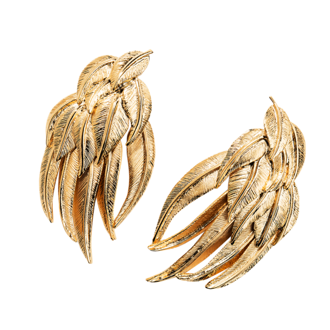 Brincos Elvira, €510, Aurélie Bidermann