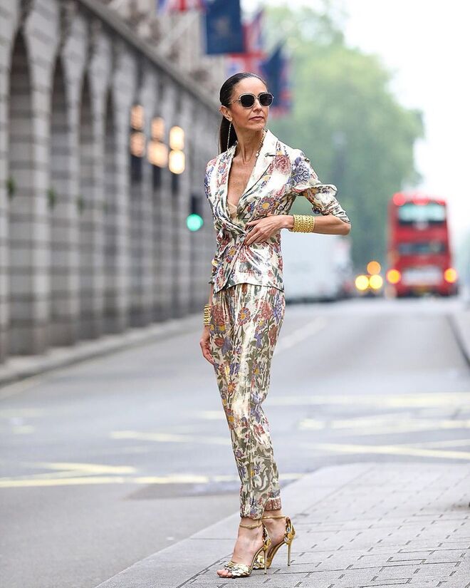 Luna De Casanova com fato Chanel