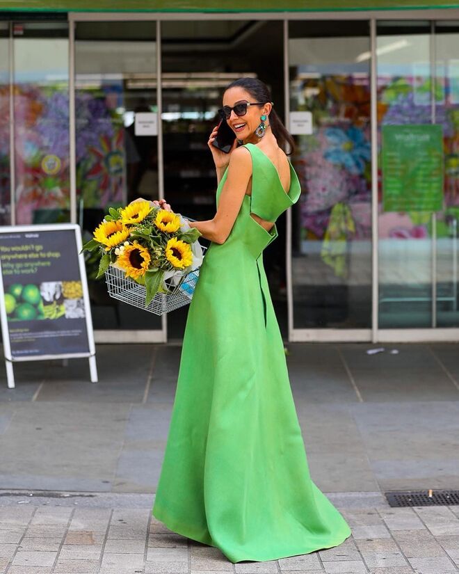 Luna De Casanova com vestido Pierre Cardin