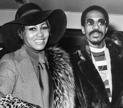 O inferno de Tina Turner na relação com o ex-marido e agressor