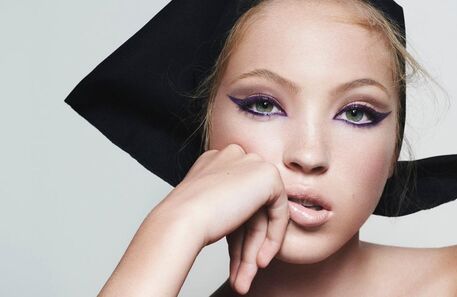 Lila Grace Moss é o novo rosto da Marc Jacobs Beauty 