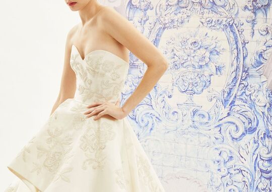 Carolina Herrera apresenta coleção de noivas inspirada em Portugal