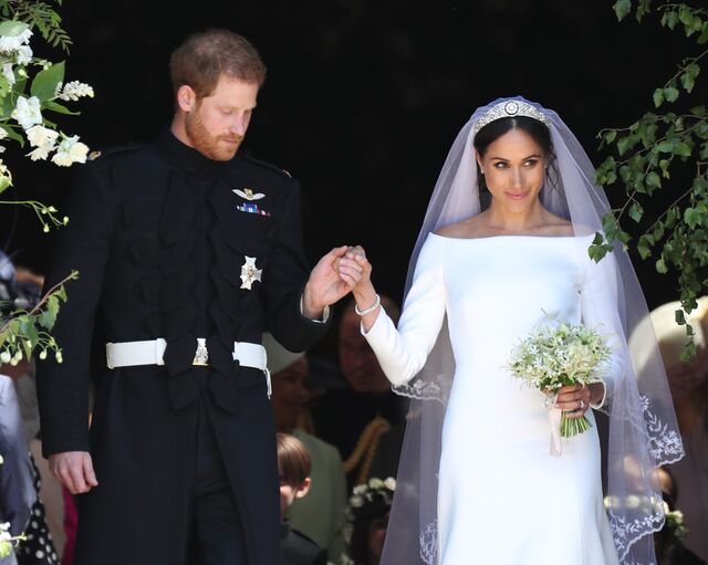 Meghan Markle | O vestido foi desenhado por Clare Waight Keller, diretora criativa da Givenchy, que privilegiou a simplicidade 