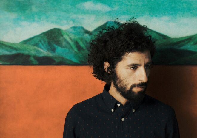 A 2 de outubro, o sueco José González, filho de pais argentinos, está de volta a Lisboa, desta vez acompanhado pelo colectivo The String Theory. O concerto González & The String Theory promete uma viagem pela música clássica contemporânea e pelos ritmos pop.