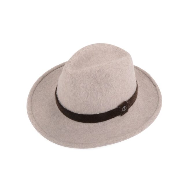 Chapéu, €59.95, Decenio