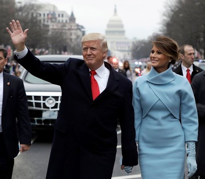 Ralph Lauren alvo de críticas por vestir Melania Trump na tomada de posse do Presidente dos EUA, a 20 de janeiro de 2017