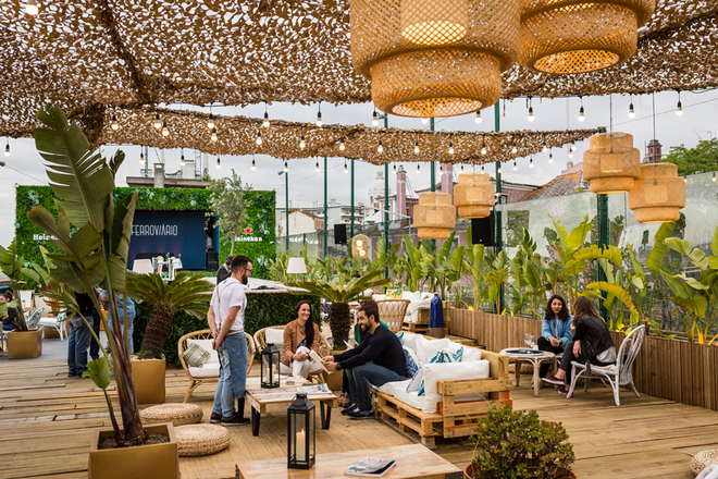 Ouvir jazz no Clube Ferroviário