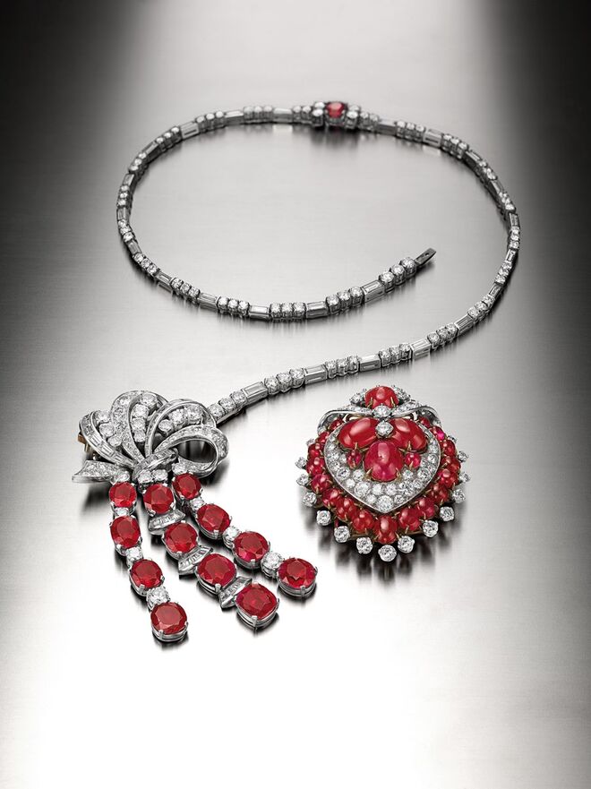 Coalr com pregadeira (1955/63), da Coleção Bulgari Heritage. Exposição Bulgari. Tribute to Femininity. Magnificent Roman Jewels.