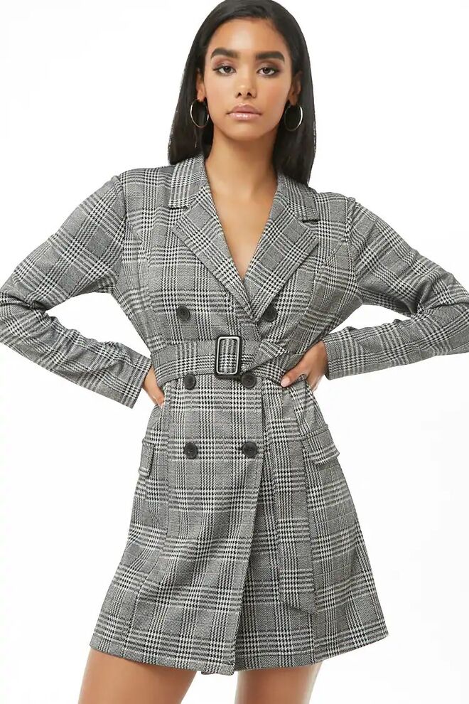 Trench coat, €42, Forever 21