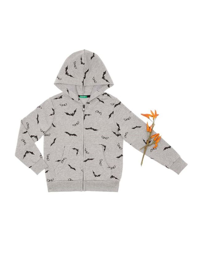 Casaco com capuz, €19,95, Benetton 