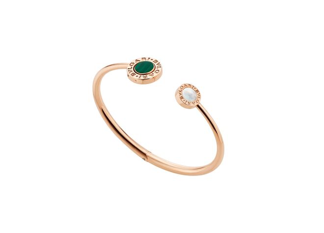 Pulseira reversível da colecção Bulgari Bulgari, €4.950, Bulgari, na David Rosas. 