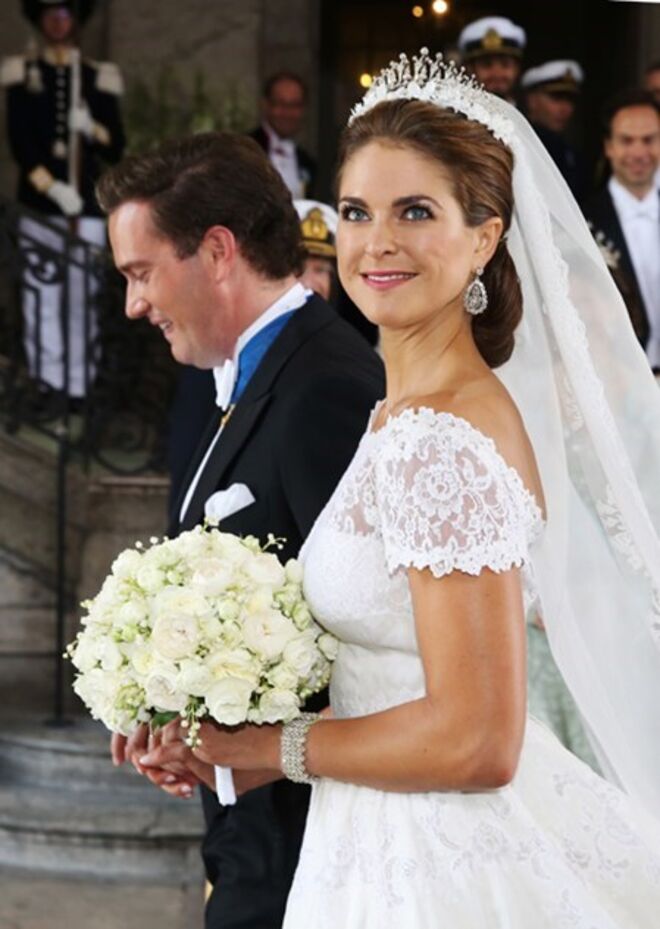  A princesa Madalena com a Tiara Moderna Fringe.