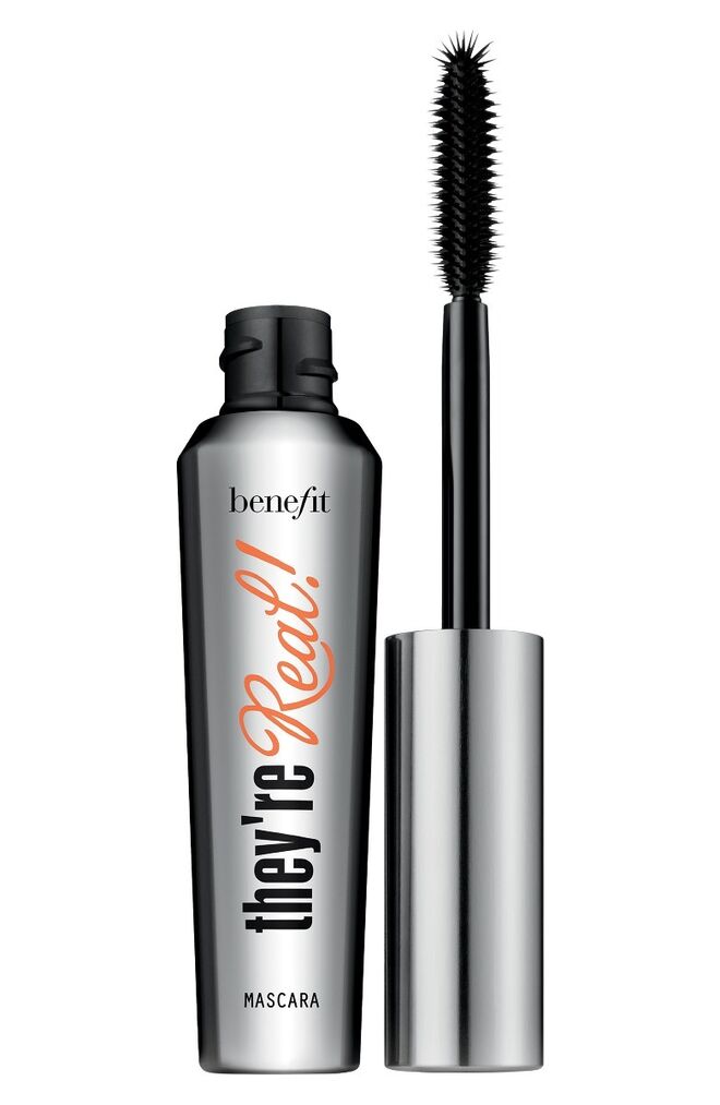 They’re Real Mascara, da Benefit, é a máscara mais vendida no Reino Unido
