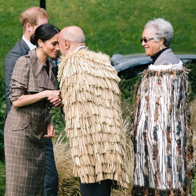 Uma saudação em hongi para o Duque e a Duquesa de Sussex;
