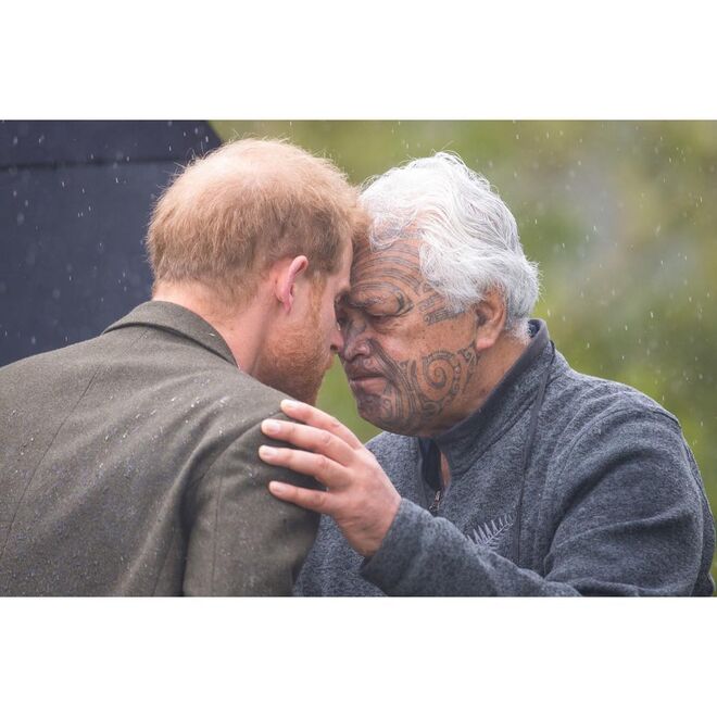 O Duque e a Duquesa de Sussex passaram o dia no Clube North Shore Riding, dedicado à equitação, conservação e ao meio ambiente;