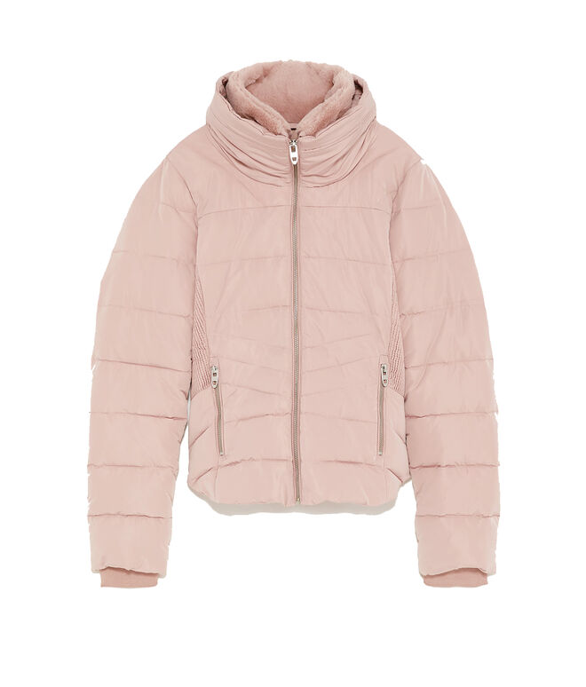 Parka Acolchoada, €59,95, Zara