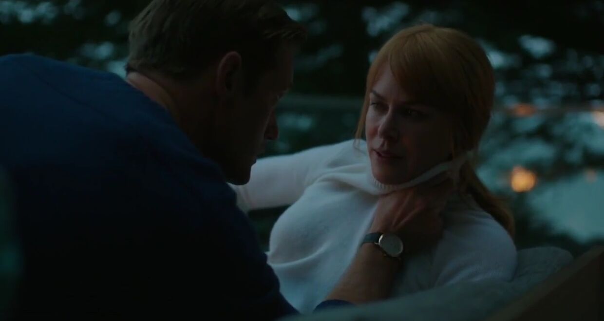 Os atores Nicole Kidman e Alexander Skarsgard numa cena da série Big Little Lies. Nesta série a personagem interpretada por Nicole Kidman, Celeste Wright, é vítima de violência doméstica.
