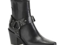 Pinko, €380 