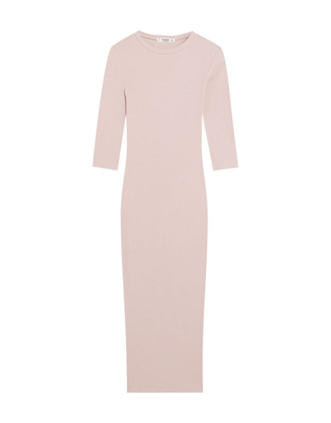 Vestido canelado midi, €15,99, Pull & Bear