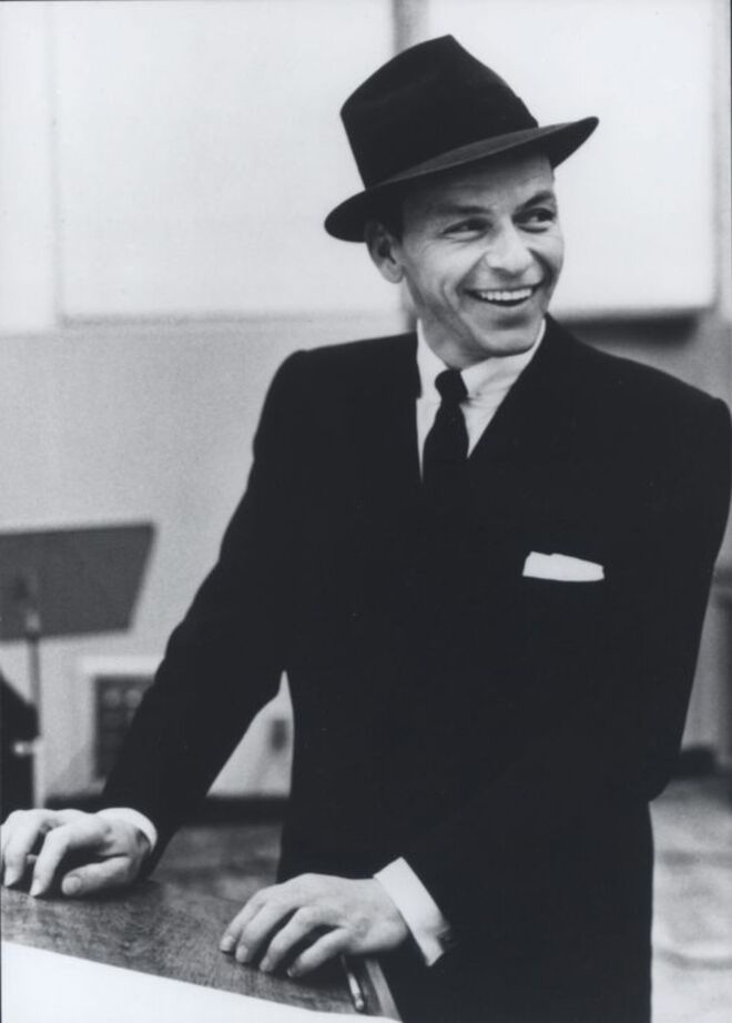 Sagitário (22 de novembro - 21 de dezembro)
Ingénuos e fechados. Os nativos deste signo conseguem ser muito ingénuos no que toca ao amor, mas isso não é necessariamente um defeito. O problema é que saem, quase sempre, magoados das relações. São vistos pelos outros signos como pessoas um pouco fechadas.