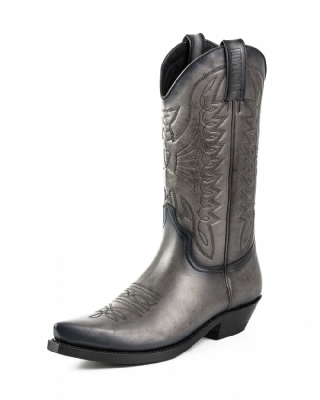 Cowboy Boots Portugal, €230 