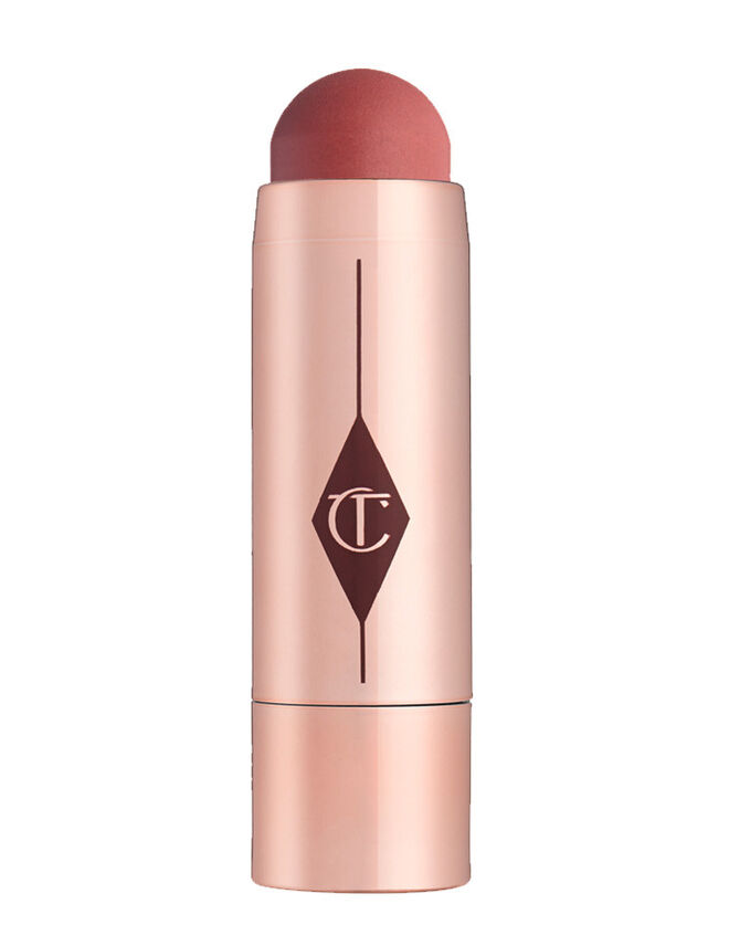 Blush cremoso Beach Sticks no tom Formentera, €40, Charlotte Tilbury, em www.charlottetilbury.com
