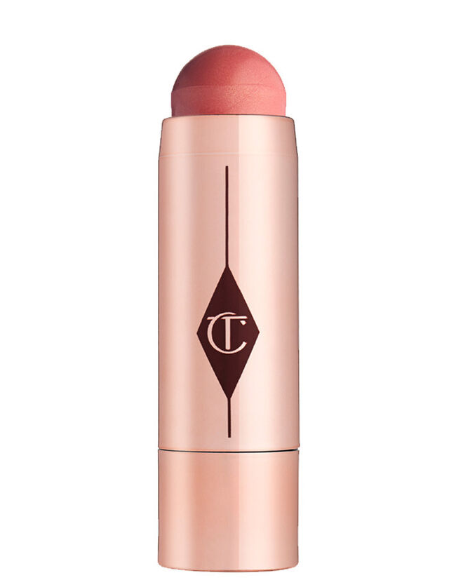 Blush cremoso Beach Sticks no tom Moon Beach, €40, Charlotte Tilbury, em www.charlottetilbury.com