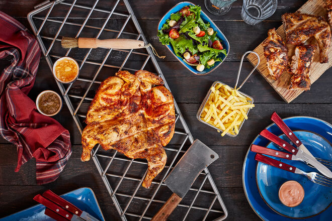 Provar os pratos do Bairrista, a nova churrasqueira moderna 