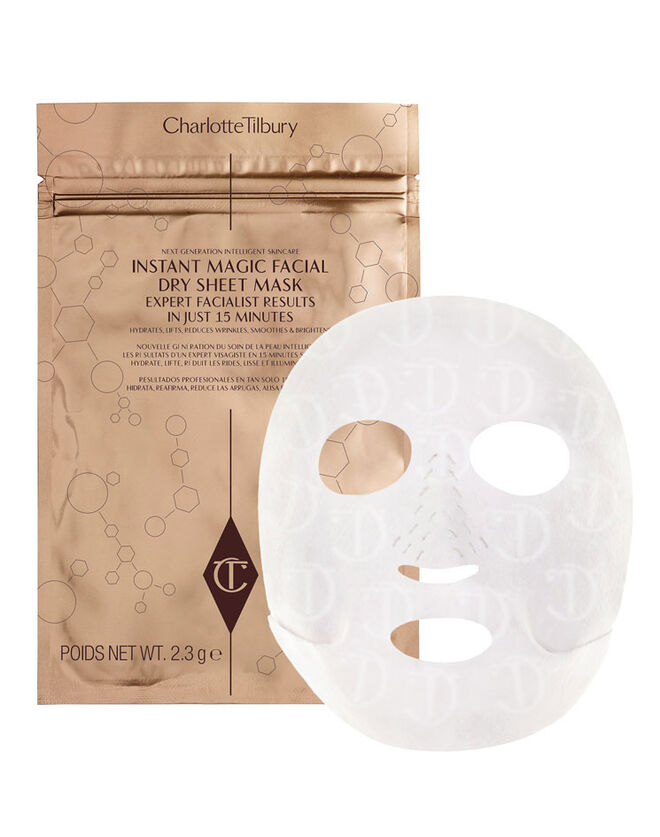 Revolutionary Instant Magic Facial Dry Sheet Mask, €24, Charlotte Tilbury, em www.charlottetilbury.com